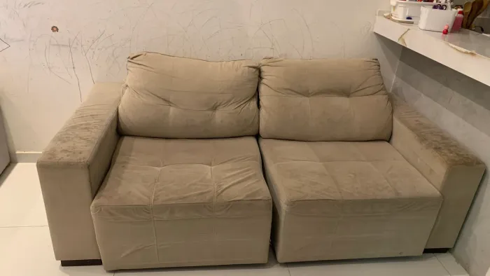 Sofá semi novo 