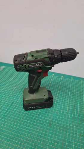 Furadeira DWT pfd012 *com defeito