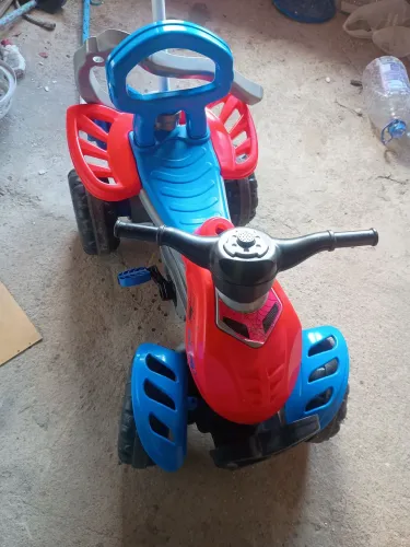 Triciclo infantil