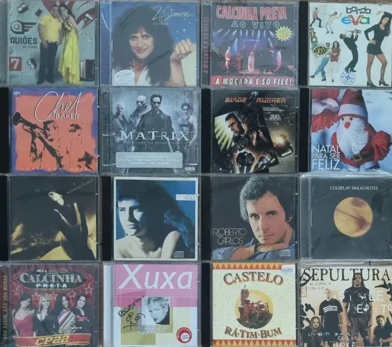 CDs de Música Variados - 10 reais cada