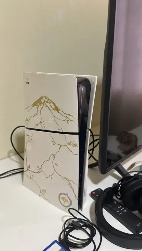 Vendo PS5 edição limitada, na garantia.