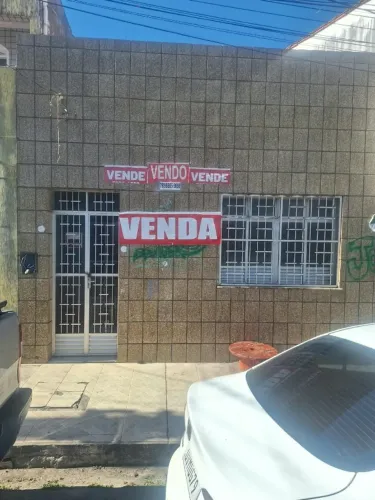VENDO casa no Bairro Santo Antônio com 3 quartos