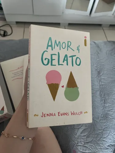 Amor e Livros a venda