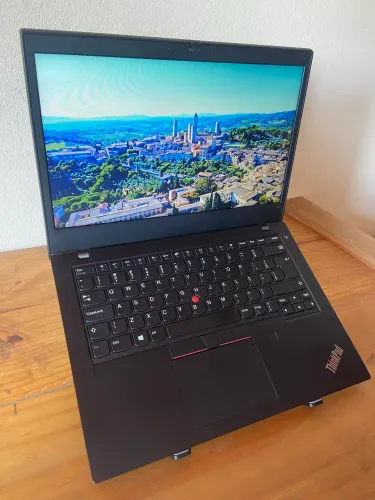 Notebook Lenovo Ryzen 3 Pro / Radeon Graphics / 8GB RAM / 256GB SSD / Tela 14?