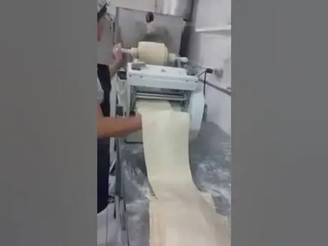 Manipular massa de pastel 