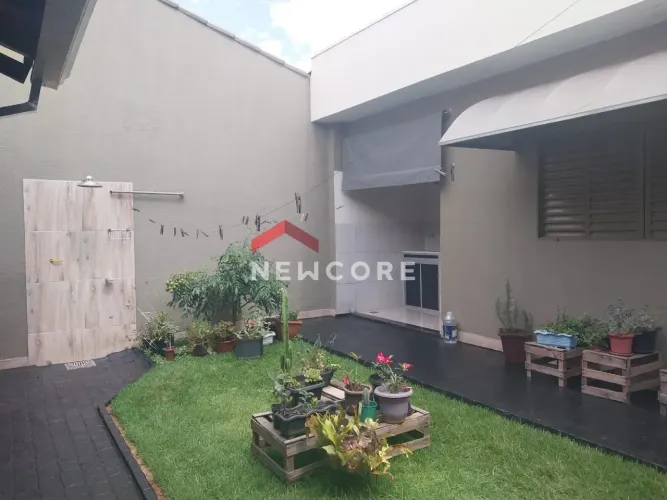 Casa em Rua Piroxênio - Jardim Patrícia - Uberlândia/MG