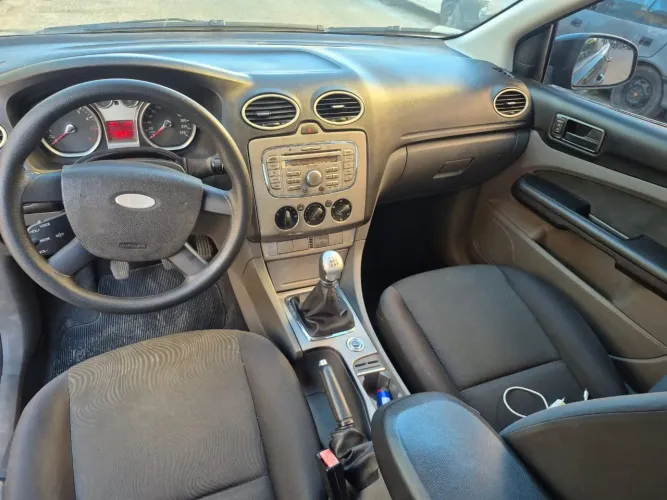 Ford Focus Sedan 2.0 16v/2.0 16V Flex 4P 2013