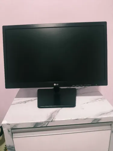 Monitor LG LED 