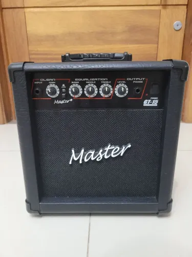 Amplificador Master GT 15 - Excelente estado de conservação 