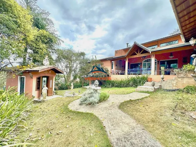 Casa de luxo em condomínio: 4 quartos, 2 suítes, 5 salas, 4 vagas - Paisagem Renoir, Cotia