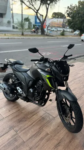Yamaha Fazer 250cc Fz25 - cor especial