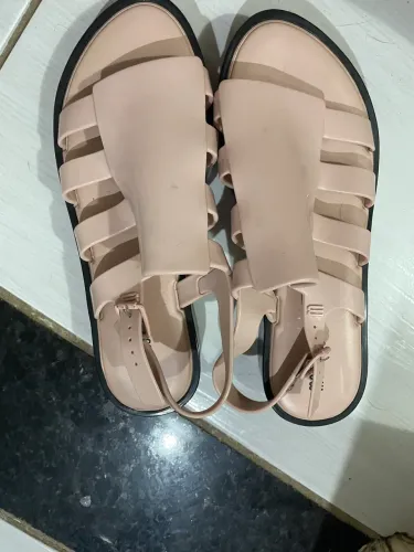 Papete Melissa 