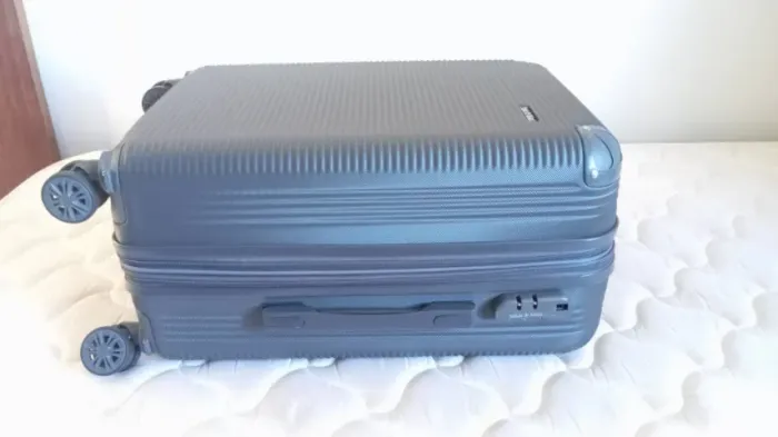 Mala de viagens TM 21 com rodinhas