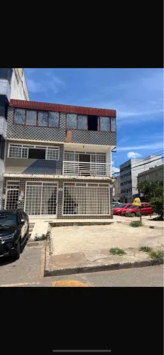 Predio de esquina na 40