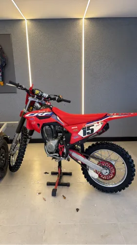 Vendo Crf 230 com motor de 150