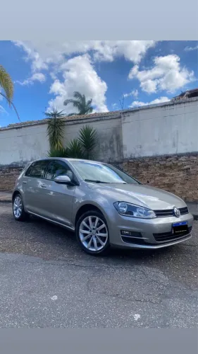 Volkswagen Golf Comfortline 1.6 MSI Total Flex Mec. 2016