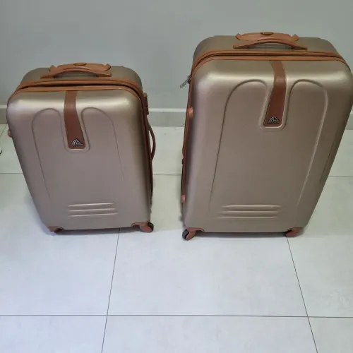 Mala para viagem média e grande 