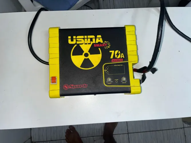 Fonte Usina 70a bivolt com voltímetro 