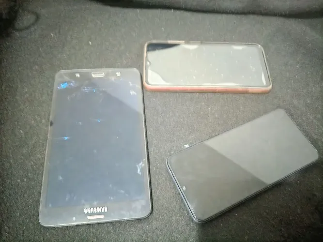 Vende se tablet e celulares