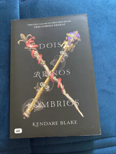 Dois Reinos Sombrios