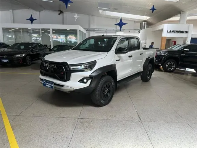 Toyota Hilux CD Gr-s 4X4 2.8 TDI Dies. Aut. 2023