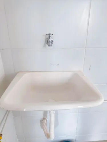 Tanque 20L em mármore sintético + Torneira
