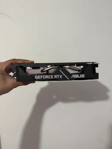 Placa de vídeo RTX 2060 Asus tuf Gaming