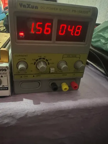 Separadora de LCD e fonte de bancada