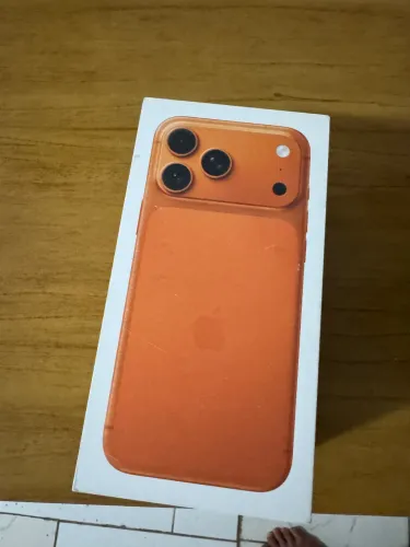 iPhone 17 pro Max laranja 