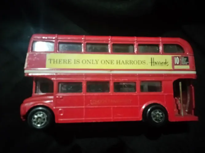 Brinquedo antigo ônibus vermelho harrods