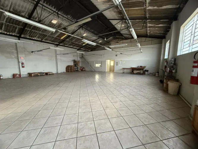 Galpão para venda no Bairro Bonfim com 400m²