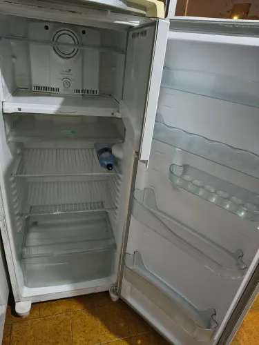 Geladeira Consul facilite Frost Free 