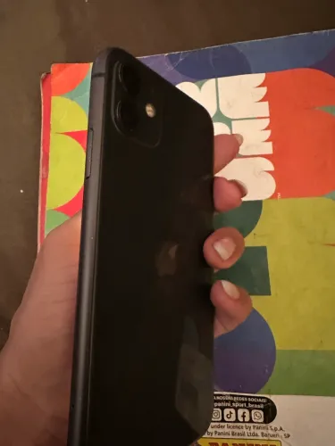 Vendo um iPhone 11