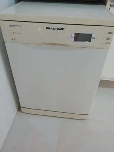 Máquina de Lava Louça