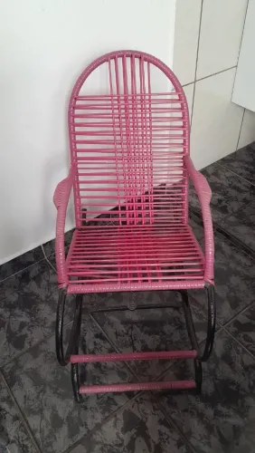 Cadeira de balanço infantil 