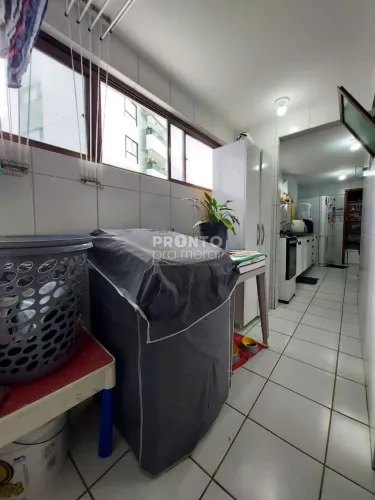Apartamento com 4 quartos em Pina