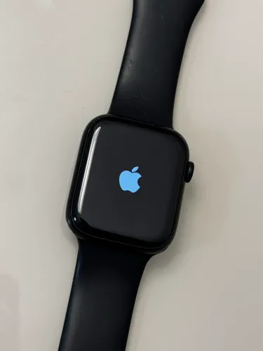 Apple Watch Series 8 45mm midnight