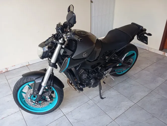 MT09 ABS impecável.