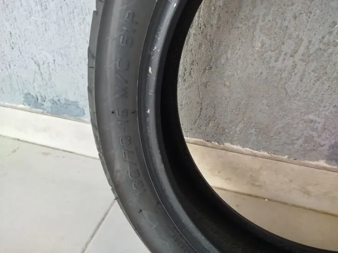 Vendo 2 pneus Metzler