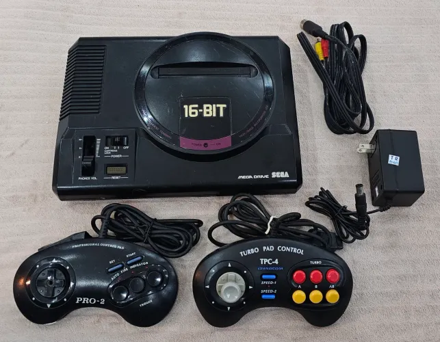 Console Sega Mega Drive 1 (Modelo Japonês)