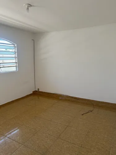 Apto Crimeia Leste 02 quartos sendo 1 suite