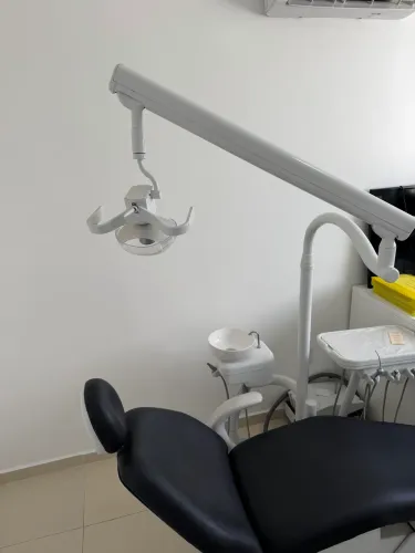 Cadeira odontológica Gnatus semi-nova 