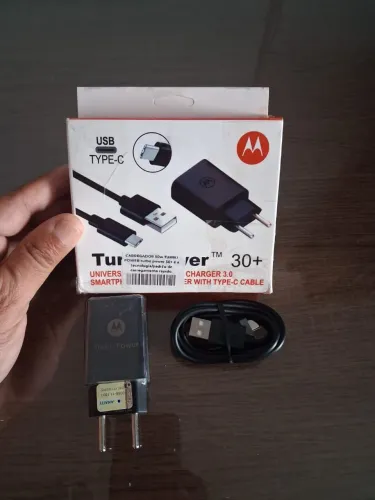 Carregador super turbo motorola 50W, tipo C novo.