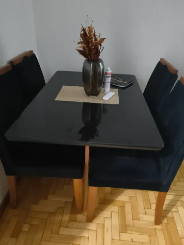 Mesa 4 cadeiras