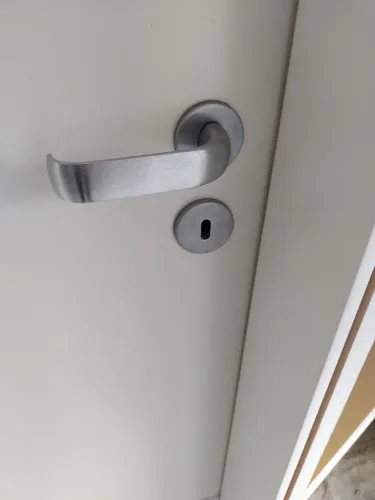 Porta interna em laca branca 