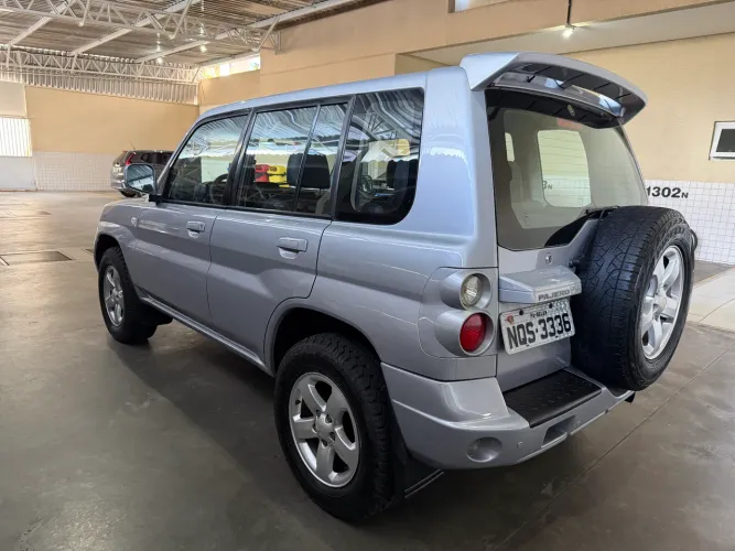 Mitsubishi Pajero TR4 2.0/ 2.0 Flex 16V 4X4 Mec. 2009