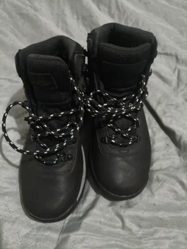 Bota Columbia Newton Ridge Plus