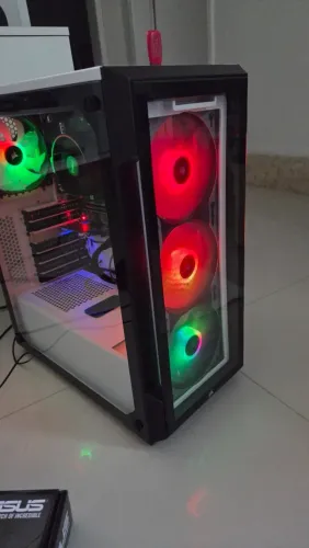Gabinete Gamer Corsair ICUE 220T RGB Branco com 4 fans Corsair + Controladora