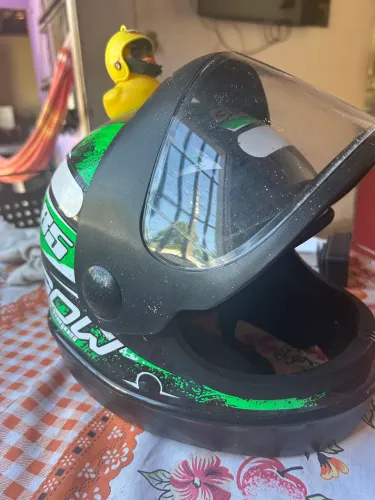 Capacete NOVO