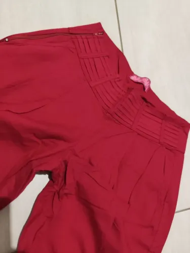Calça vermelha M